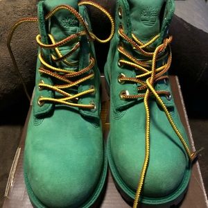 Gently worn authentic toddler timberland boots